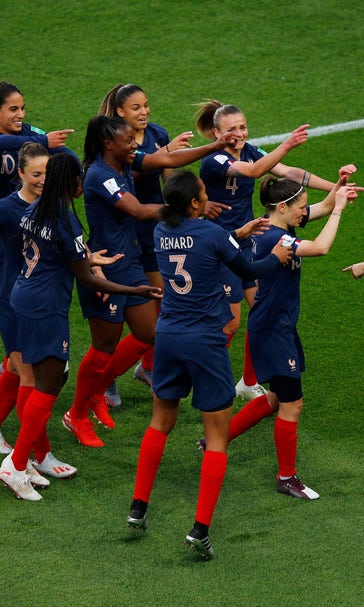 France wins start amid World Cup cash, visibility issues